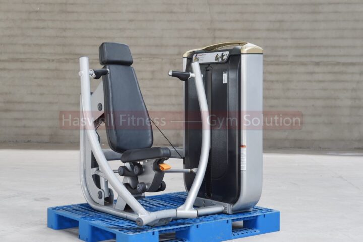 1655075435 mt2105 seated chest press 01 01