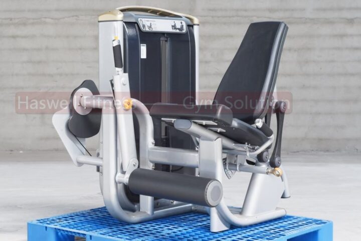 1655075489 mt2206 seated leg extension 1 01 e1611917621233